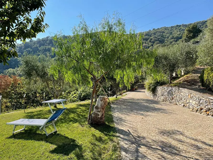 Immagine 1 di Villa in vendita  in Strada Panoramica Solva Cavia 7 a Alassio