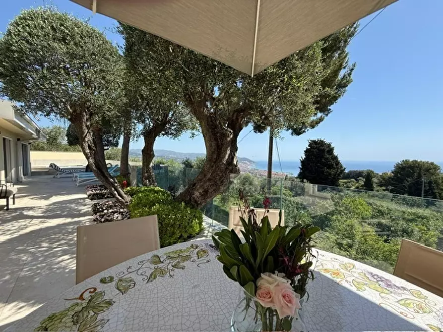 Immagine 13 di Casa indipendente in vendita  a Diano Marina