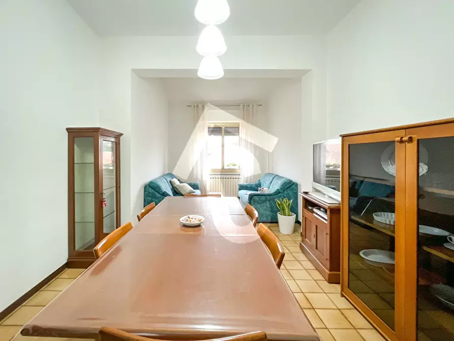 Immagine 9 di Palazzo in vendita  a Jesi