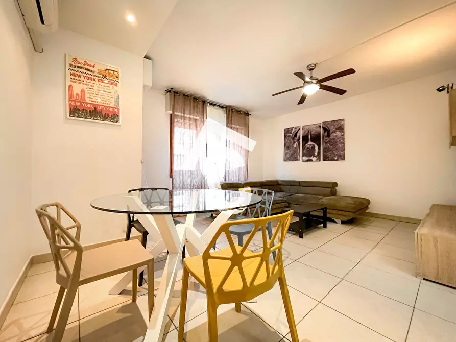 Immagine 2 di Pentalocale in vendita  a Jesi