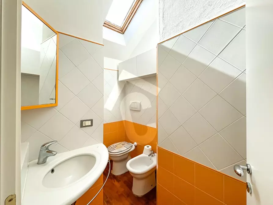 Immagine 18 di Trilocale in affitto  a Jesi