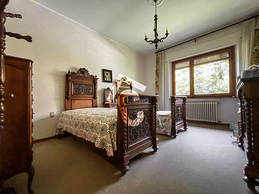 Immagine 33 di Villa in vendita  a Jesi