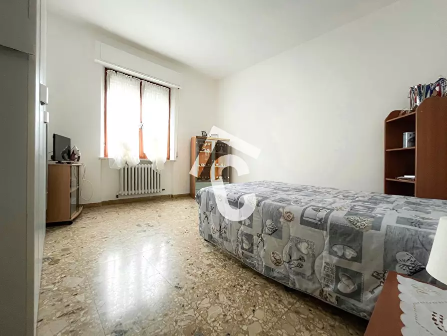Immagine 15 di Appartamento in vendita  a Jesi