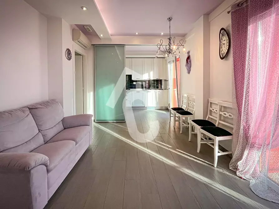 Immagine 20 di Appartamento in vendita  a Castelbellino