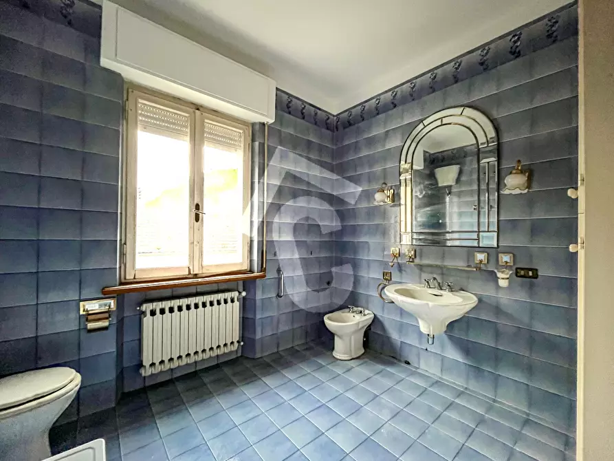 Immagine 17 di Pentalocale in vendita  a Jesi