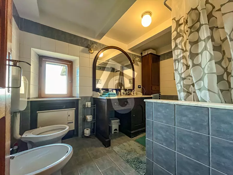 Immagine 30 di Rustico / casale in vendita  a Rosora