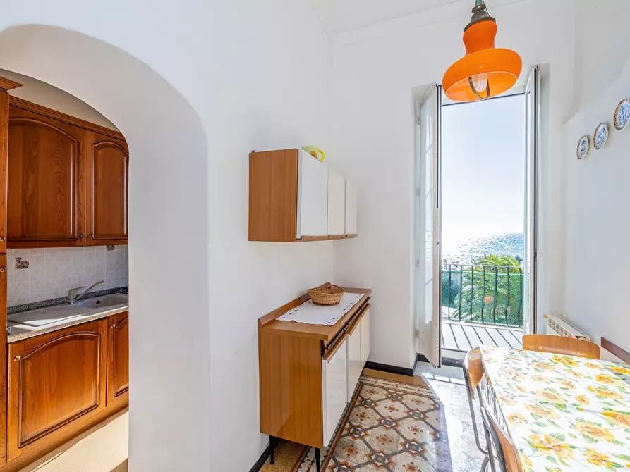 Immagine 34 di Trilocale in affitto  in Piazza Vittorio Emanuele II a Finale Ligure