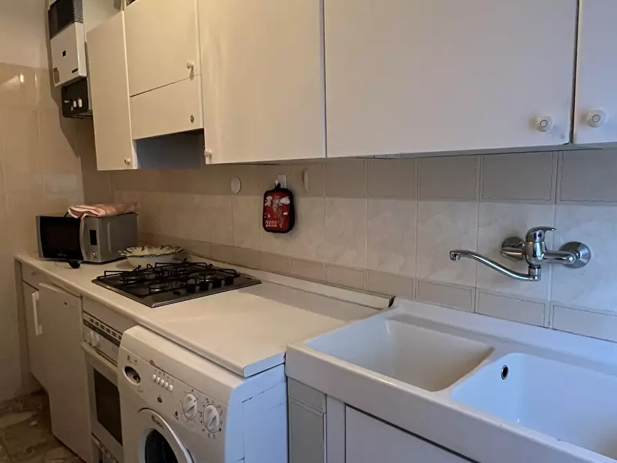 Immagine 5 di Bilocale in affitto  in Via Bardineto a Finale Ligure