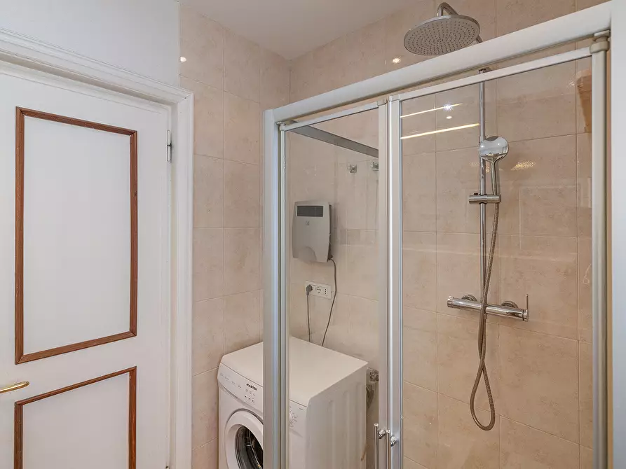 Immagine 19 di Bilocale in affitto  in Via Nicolò Saccone a Finale Ligure