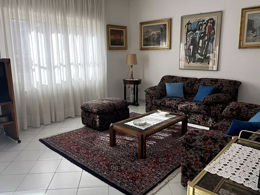 Immagine 5 di Quadrilocale in vendita  in Via Paolo Cappa a Finale Ligure