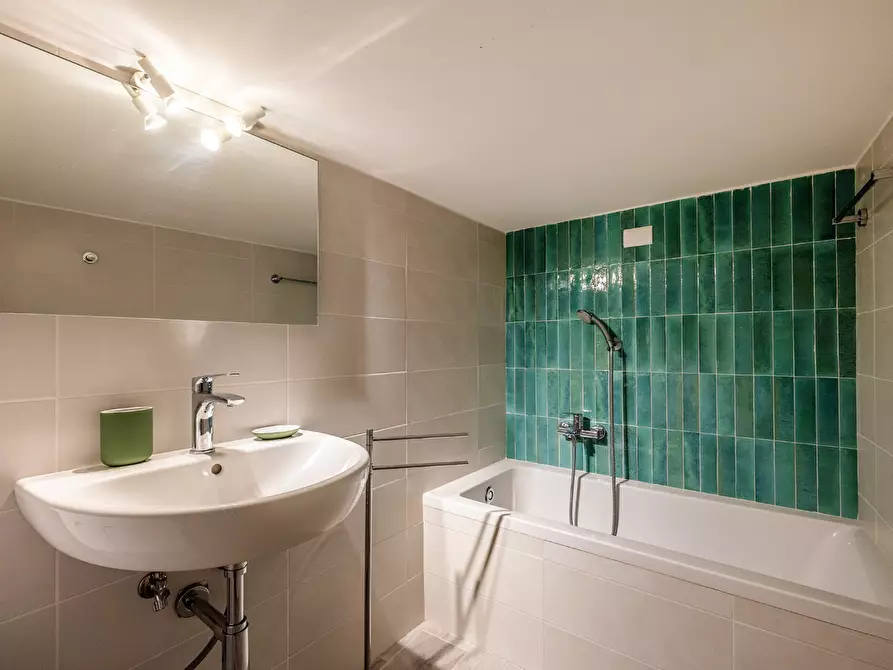 Immagine 39 di Trilocale in affitto  in Piazza Vittorio Emanuele II 5 a Finale Ligure