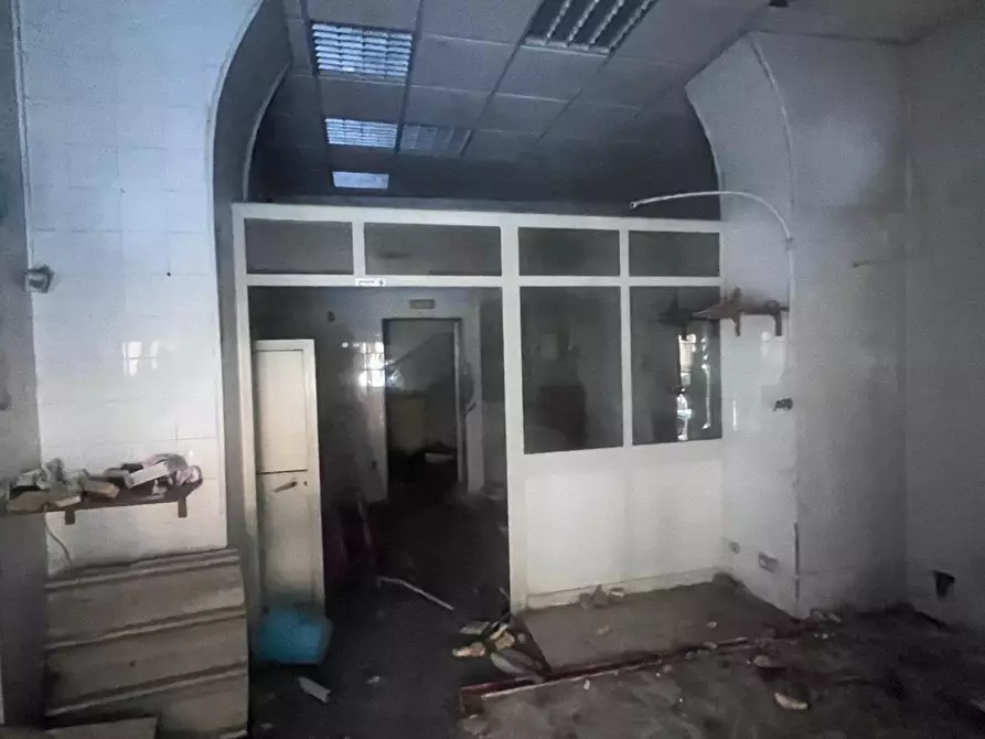 Immagine 1 di Locale commerciale in vendita  a Catania