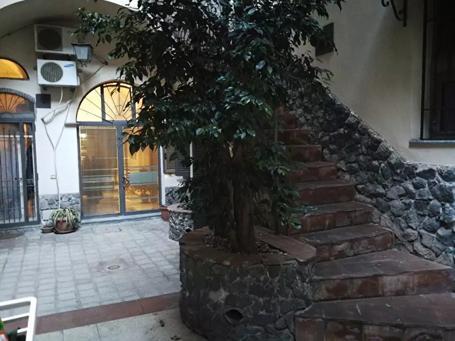 Immagine 1 di Appartamento in vendita  a Catania