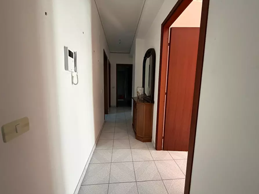 Immagine 5 di Appartamento in vendita  a Gravina Di Catania