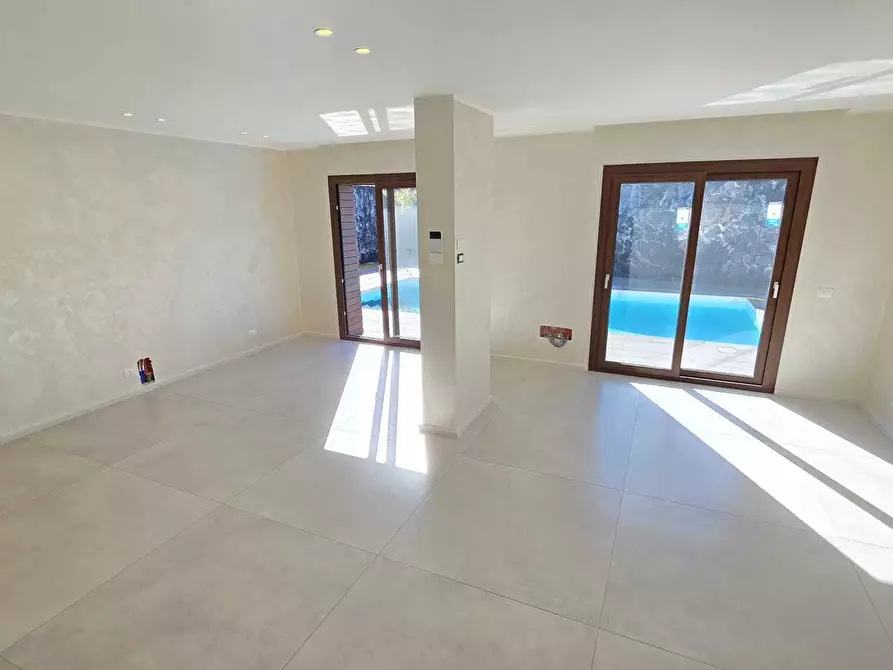 Immagine 12 di Villa in vendita  a Pedara