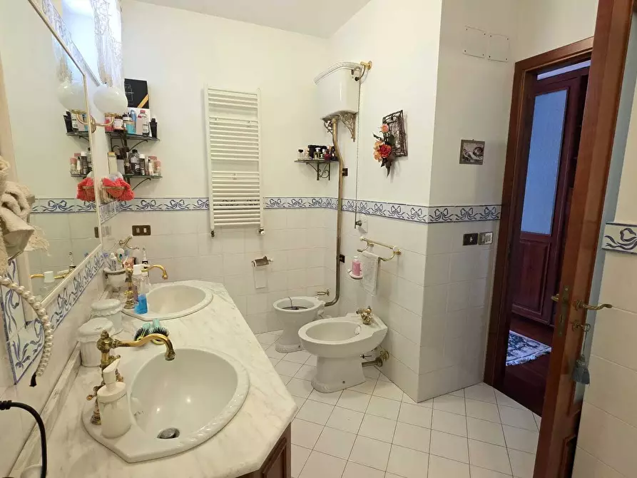 Immagine 44 di Villa in vendita  a Aci Castello