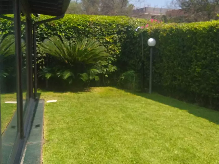 Immagine 34 di Villa in vendita  a Sant'agata Li Battiati