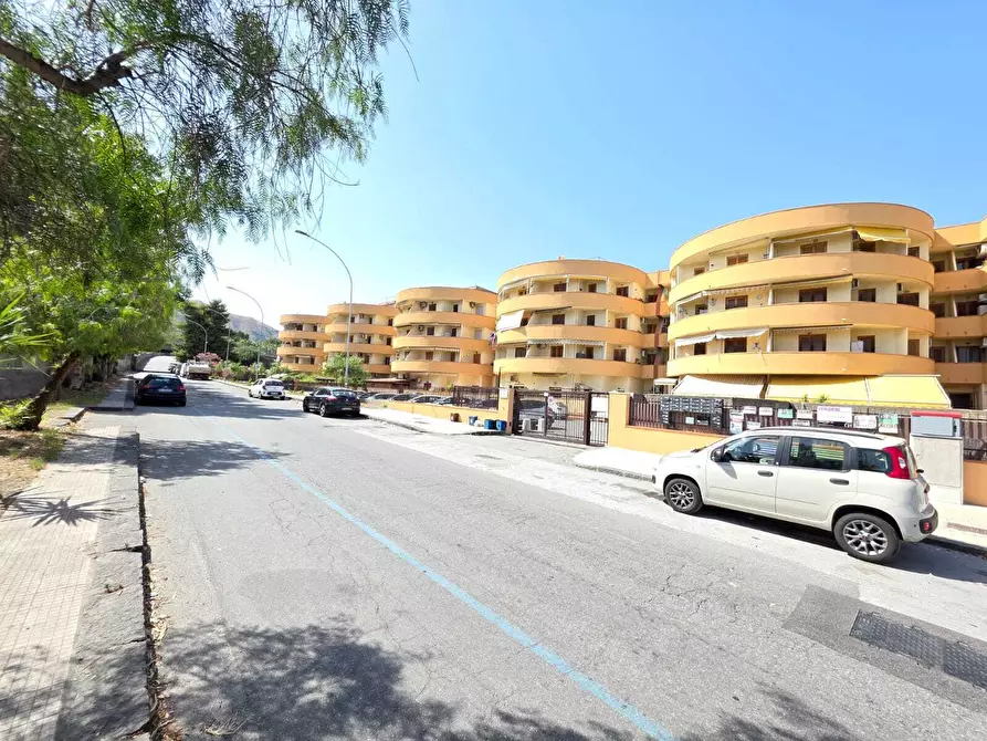 Immagine 1 di Appartamento in vendita  a Roccalumera