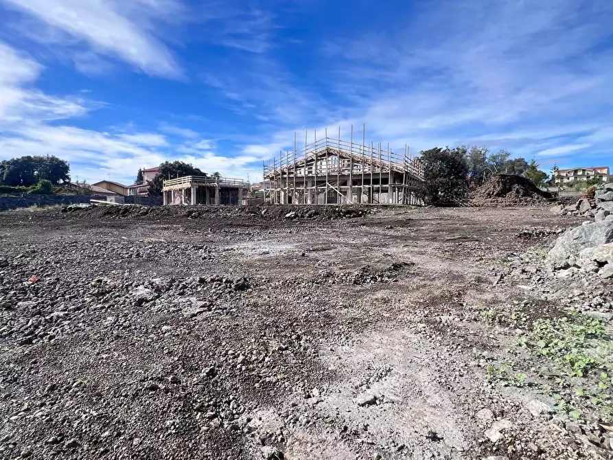 Immagine 3 di Villa in vendita  a Pedara