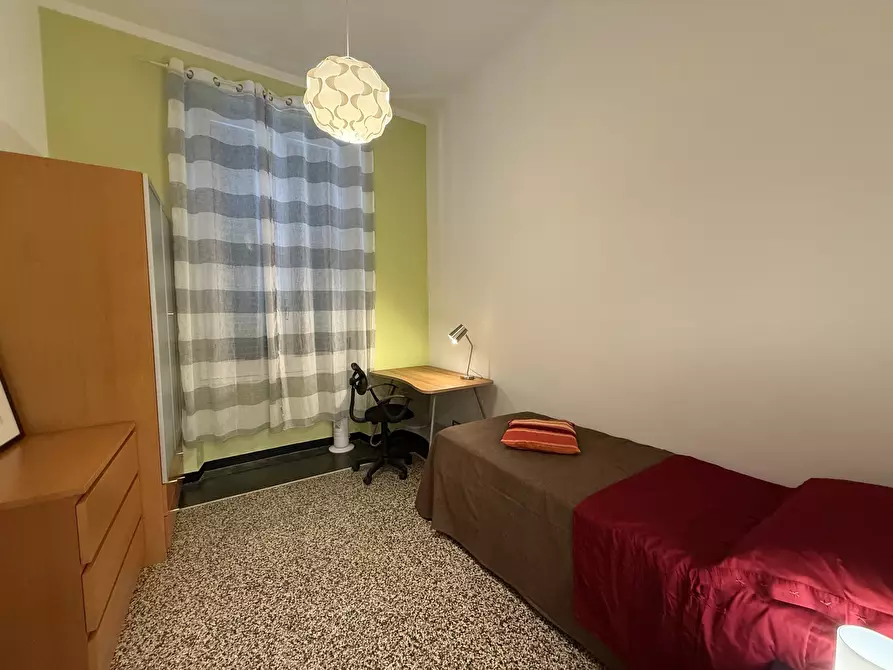 Immagine 14 di Pentalocale in vendita  in Via Fieschi a Genova