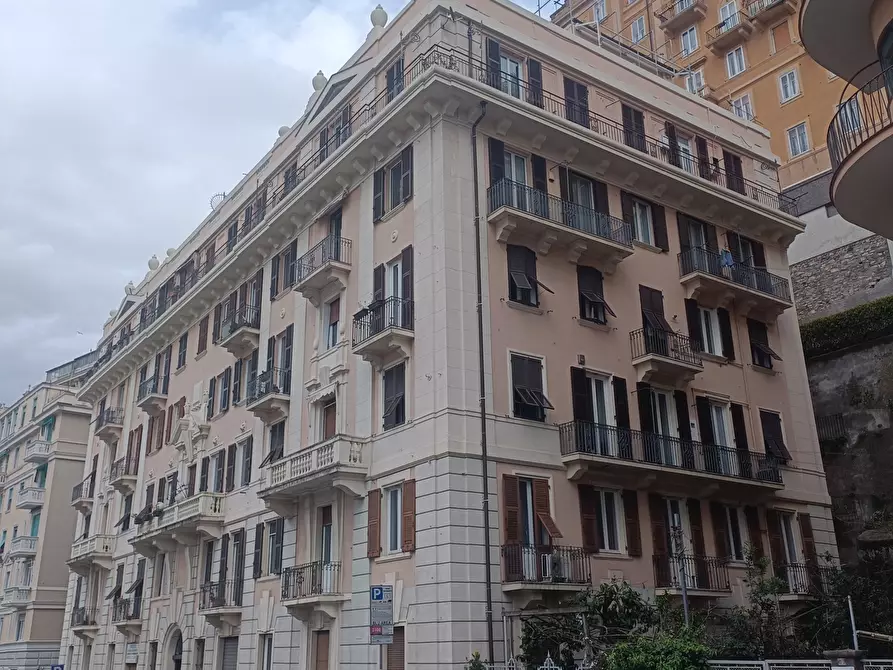 Immagine 74 di Appartamento in vendita  in Via Nizza 8 a Genova