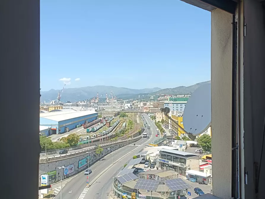 Immagine 1 di Appartamento in affitto  in Via dell'Acciaio 125 a Genova