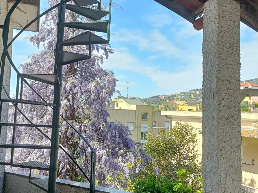 Immagine 60 di Trilocale in vendita  in Via Nuova Cantalupo 7 a Varazze