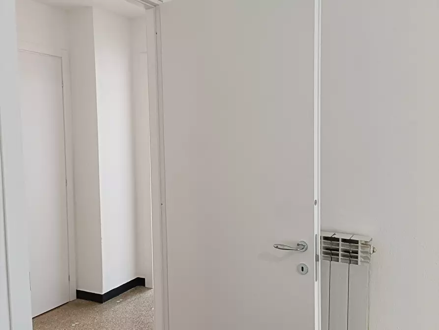 Immagine 10 di Trilocale in vendita  in Via Giovanni XXIII 45 a Genova