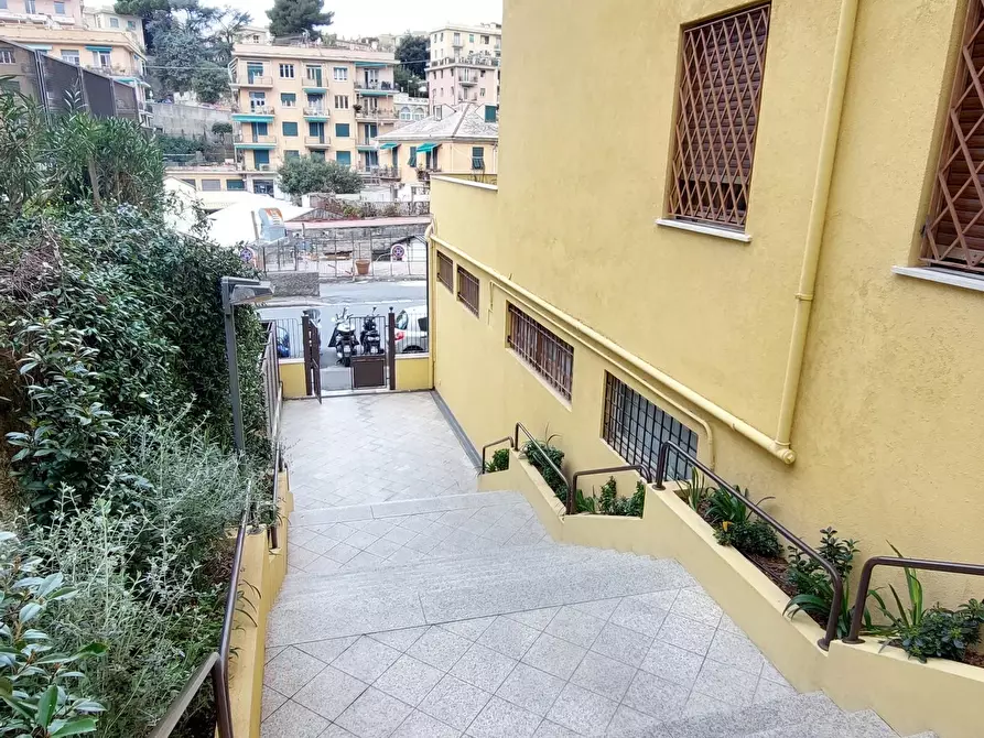 Immagine 33 di Quadrilocale in vendita  in Via Sturla 54 a Genova