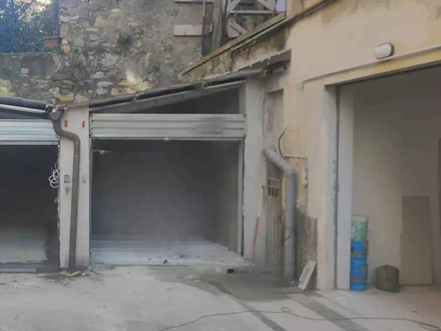Immagine 1 di Garage in vendita  in Via Giovanni Torti 44 a Genova