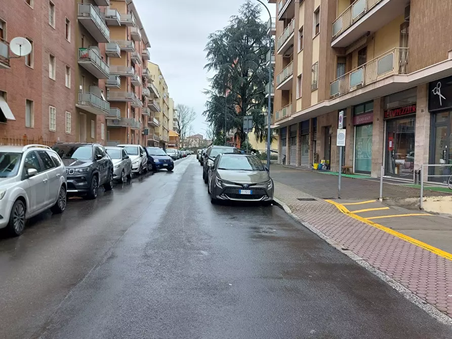 Immagine 4 di Garage in vendita  in VIA DANTE ALIGHIERI a Piacenza