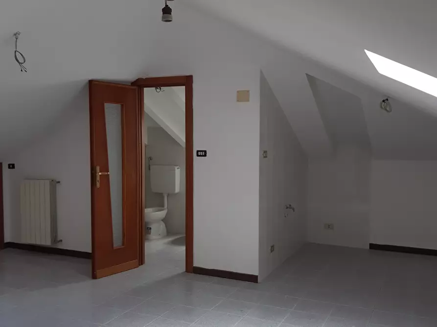 Immagine 13 di Appartamento in vendita  in Via Scavino 21 a Varazze