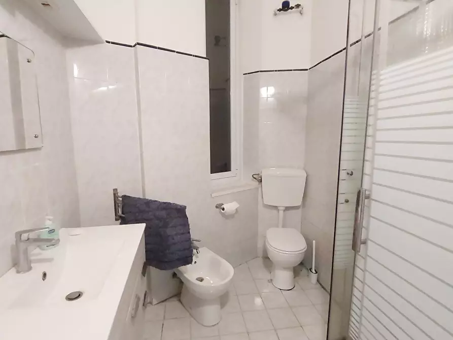 Immagine 8 di Trilocale in vendita  in Corso Magenta a Genova