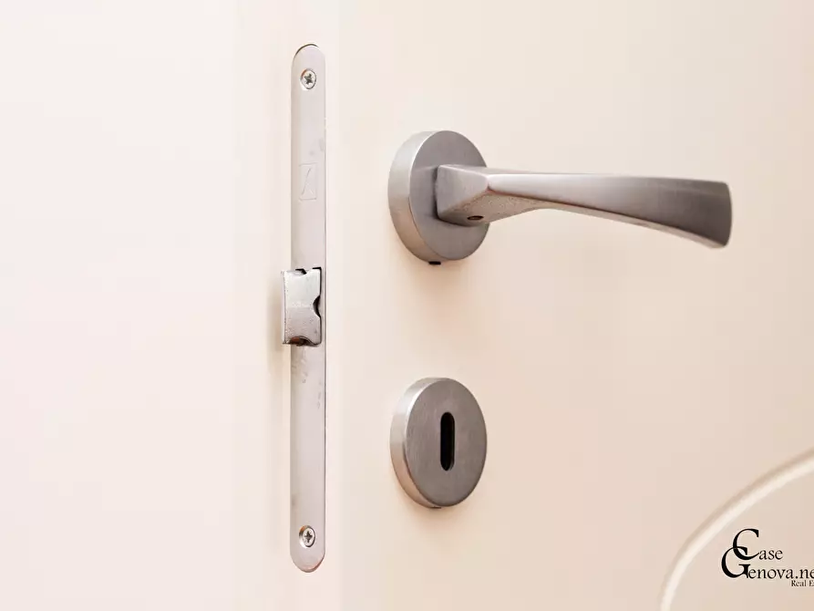 Immagine 24 di Appartamento in vendita  in Via Giovanni Descalzo 20 a Genova