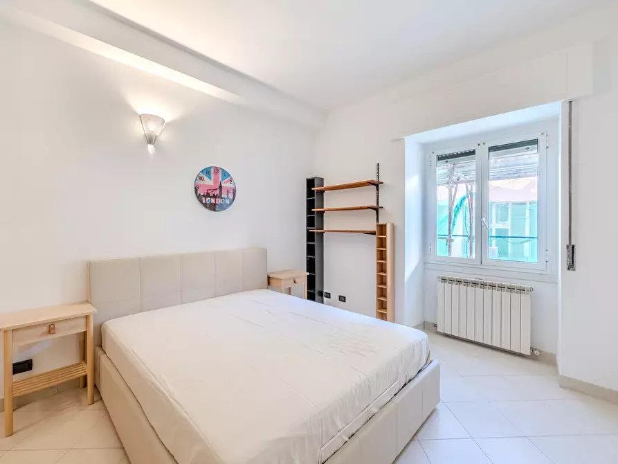 Immagine 34 di Pentalocale in vendita  in Vico Tana 1 a Genova