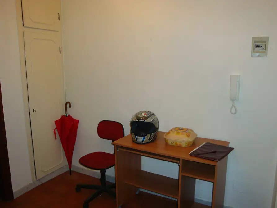Immagine 14 di Bilocale in vendita  in Via all'Asilo Davide e Delfina Garbarino 2 a Genova