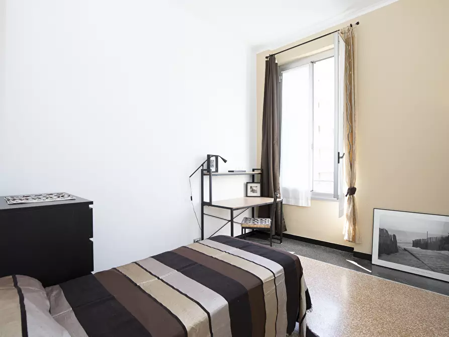 Immagine 7 di Ufficio in vendita  in Via Fieschi a Genova