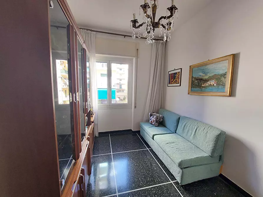 Immagine 8 di Bilocale in vendita  in Via Bartolomeo Carrea a Genova