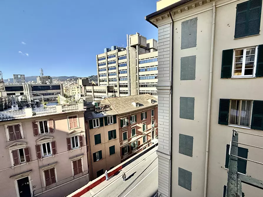 Immagine 52 di Pentalocale in vendita  in Via Fieschi a Genova