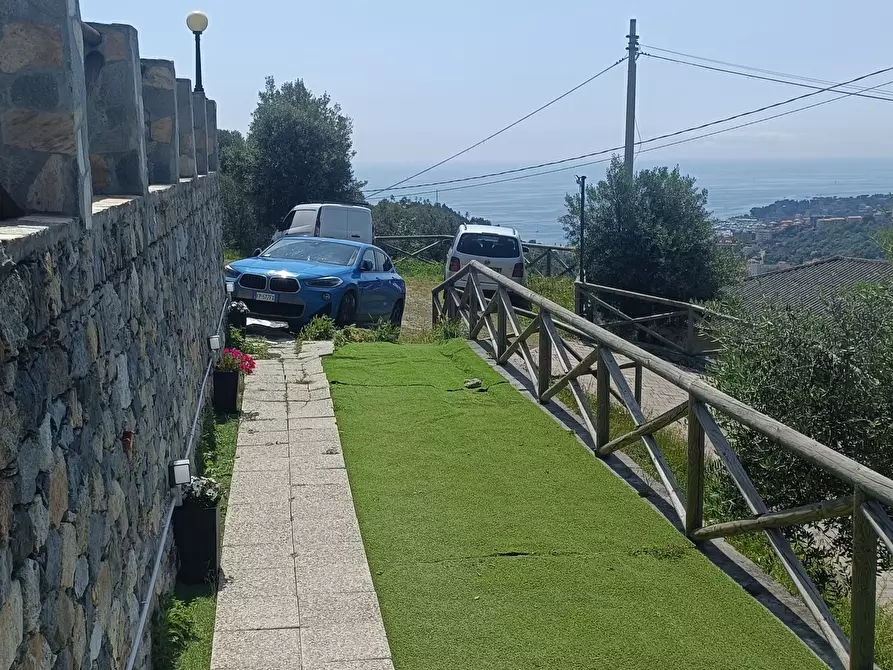 Immagine 11 di Mansarda in vendita  in Via Costa 3 a Varazze