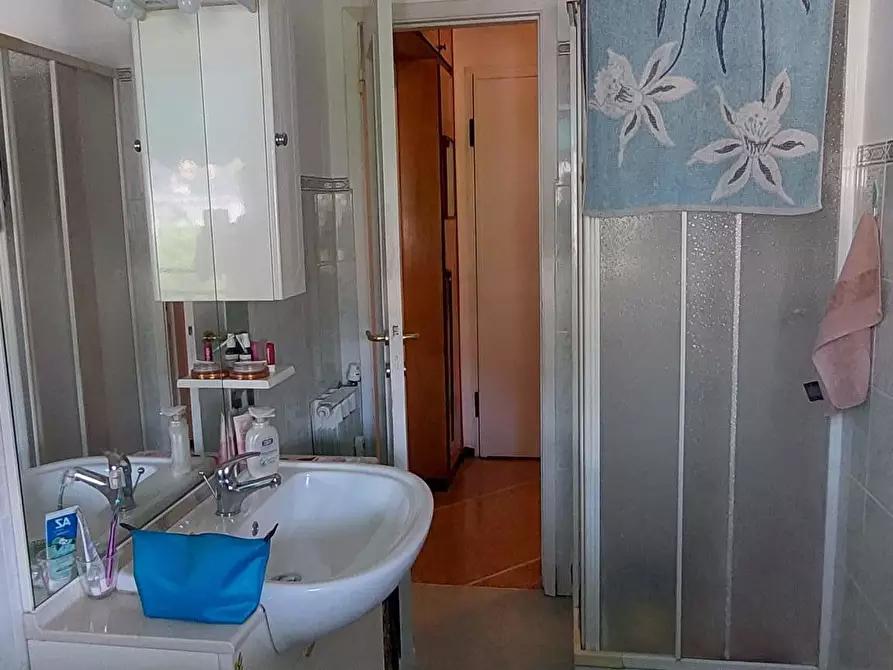 Immagine 11 di Bilocale in vendita  in Via Fratelli Bandiera 3 a Rapallo