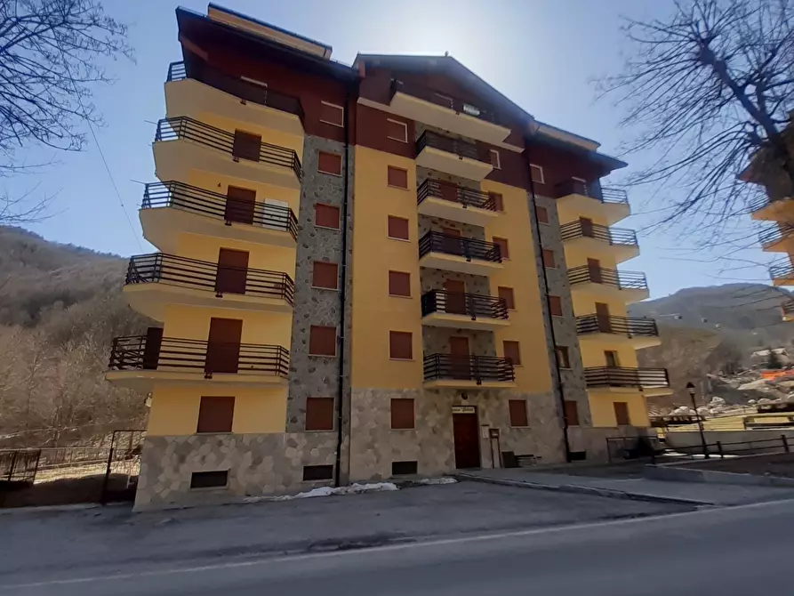 Immagine 4 di Bilocale in vendita  in Corso Nizza 91 a Limone Piemonte