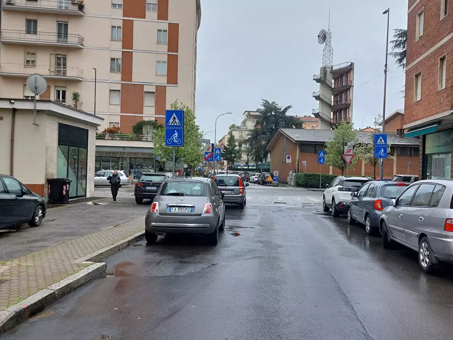 Immagine 5 di Garage in vendita  in VIA DANTE ALIGHIERI a Piacenza