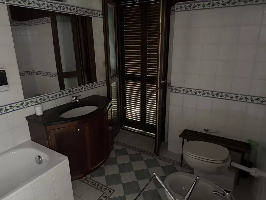 Immagine 103 di Casa indipendente in vendita  in Via San Massimo 106 a Rapallo