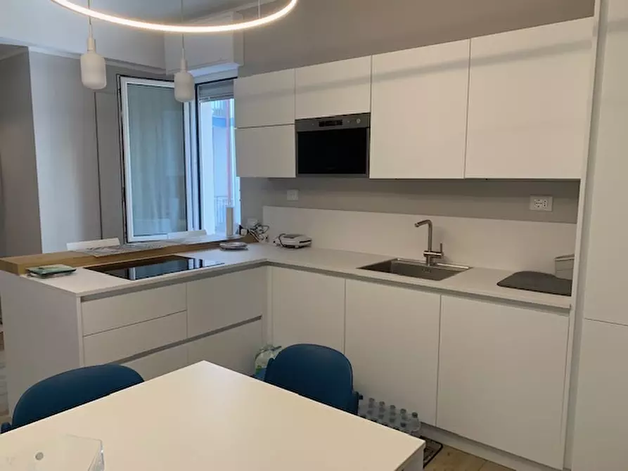 Immagine 26 di Trilocale in vendita  in Via Roma a Alassio