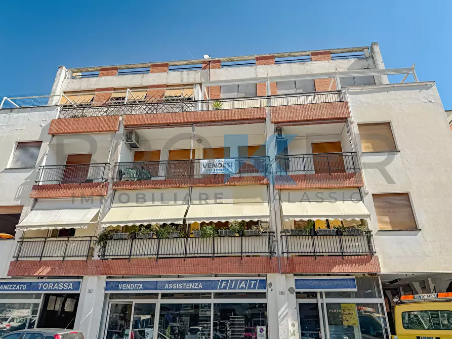 Immagine 23 di Trilocale in vendita  in Via Neghelli 56 a Alassio