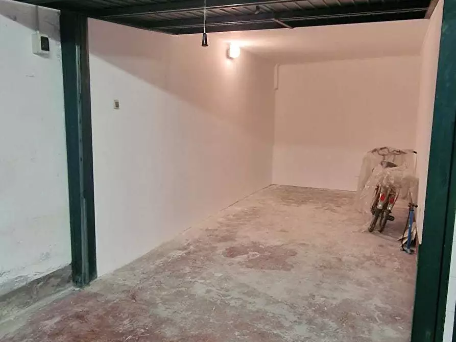 Immagine 5 di Garage in vendita  in VIA MAIOLO 4 a Alassio