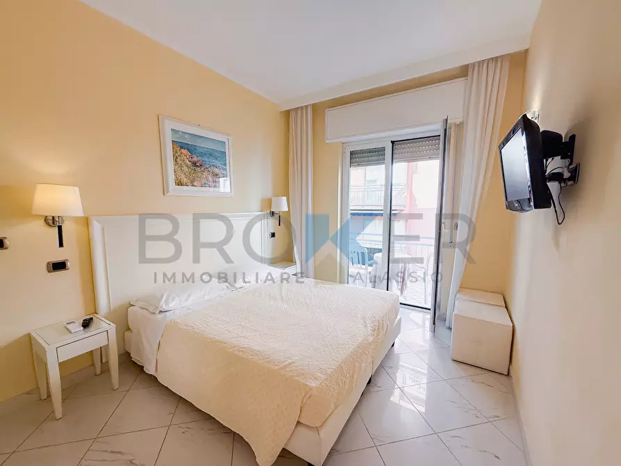 Immagine 6 di Bilocale in vendita  in Via Roma 48 a Alassio