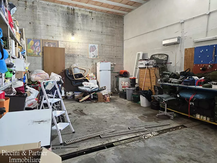 Immagine 37 di Quadrilocale in vendita  in Piazza XXV Aprile a Città Della Pieve