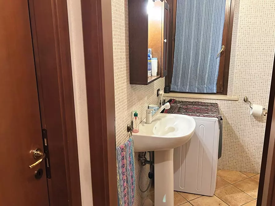 Immagine 32 di Casa trifamiliare in vendita  in Via Bagnolo a Castiglione Del Lago